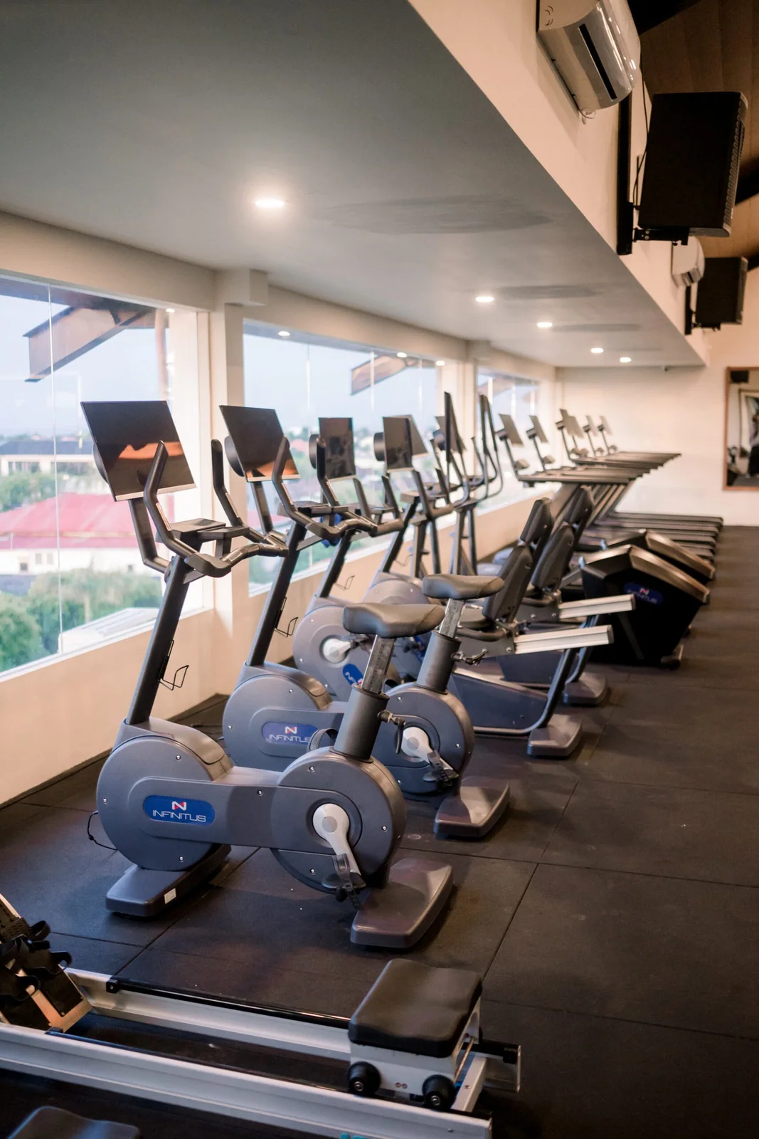 Cardio training area at Infinitus